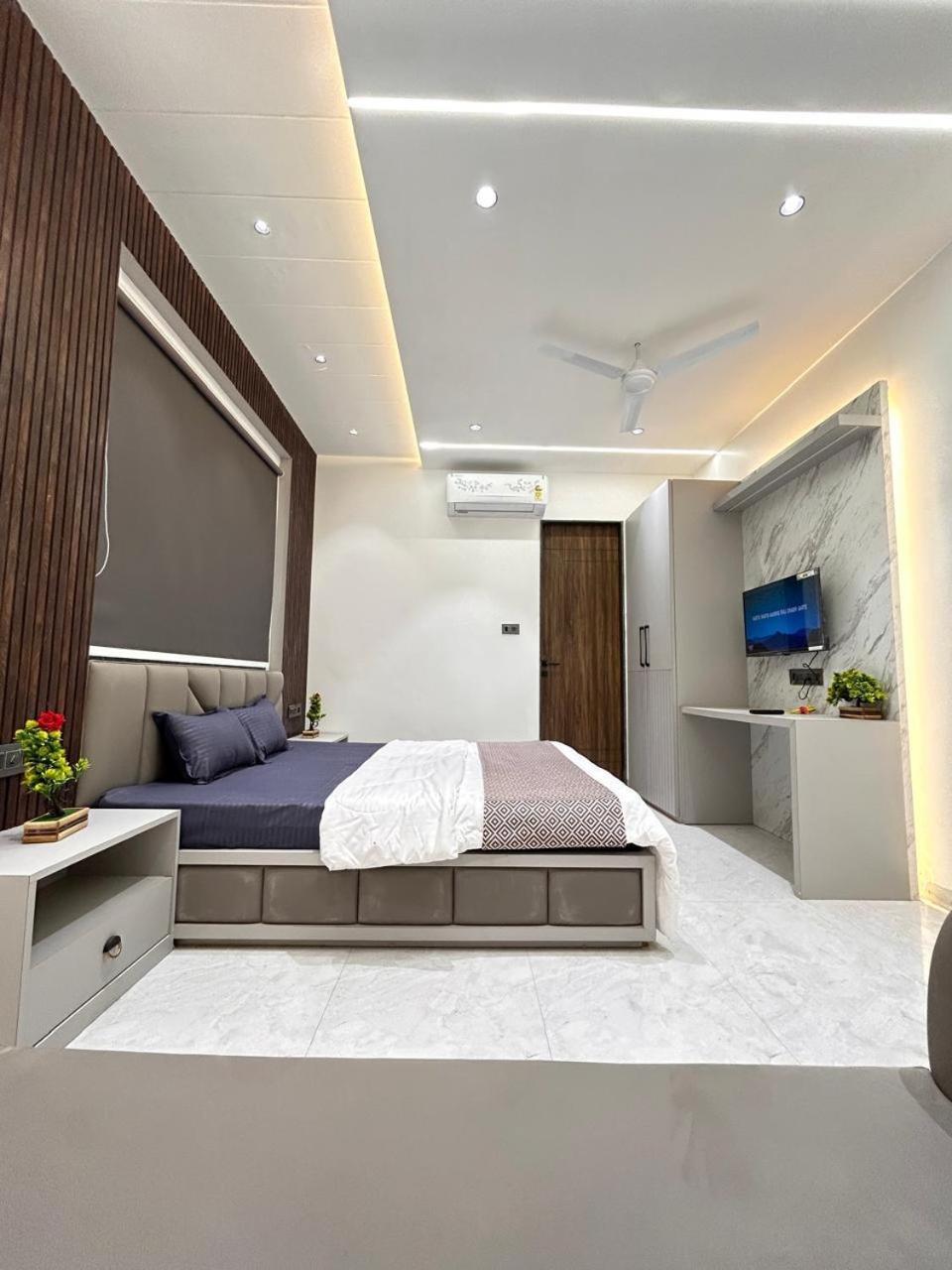 Hotel Sleep Inn Indore Eksteriør billede