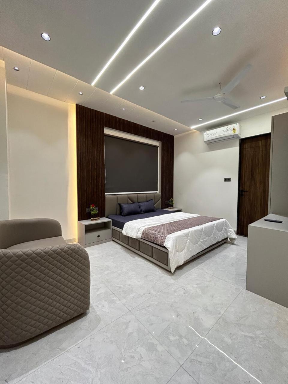 Hotel Sleep Inn Indore Eksteriør billede